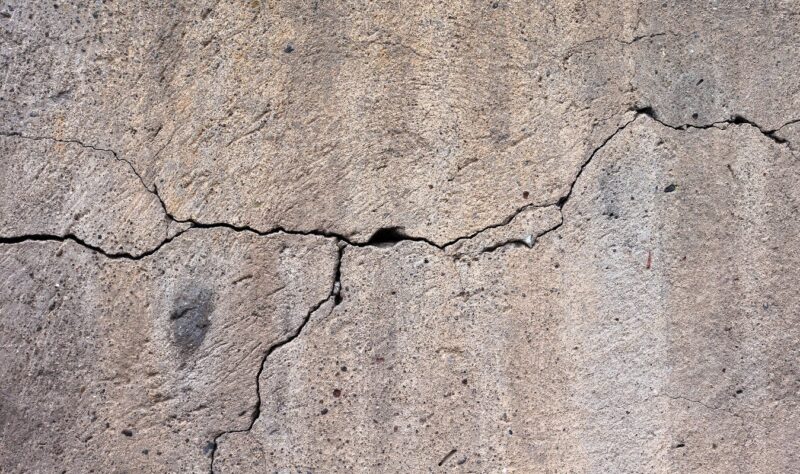 a crack in a concrete foundation